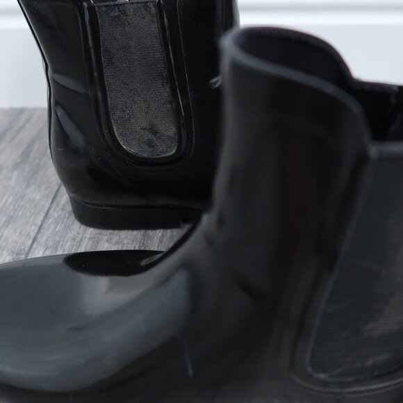 Michael Kors Shoes Womens 8 Black Chelsea Rain Boots Ankle Booties Slip On - Picture 9 of 15